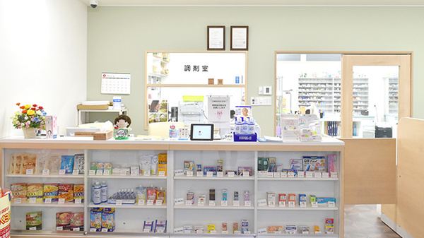 ドレミ薬局平野店の受付/カウンター