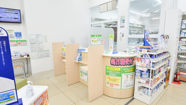 スギ薬局　平野西店の受付/カウンター