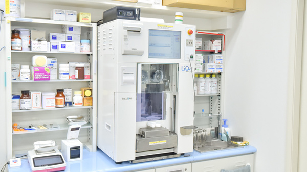 福神調剤薬局かやの森店の調剤器具