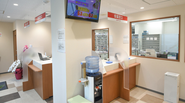 キリン堂薬局　北浜店の受付/カウンター