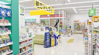 スギ薬局　葛飾白鳥店の入口