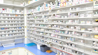 スギ薬局　葛飾白鳥店の薬棚