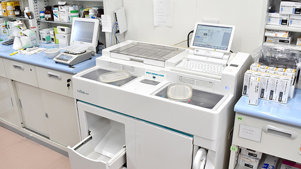 ひやくセンター薬局の調剤器具