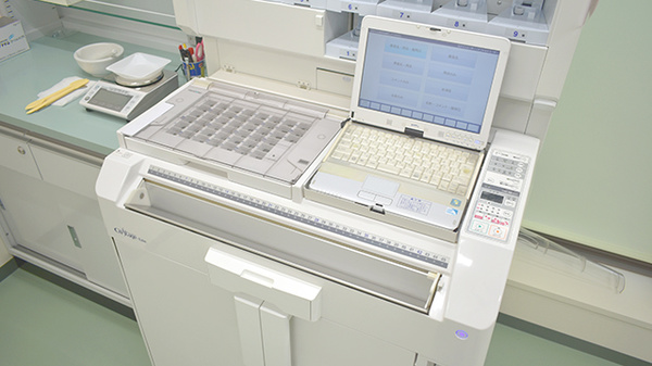 きりん薬局　西荻窪店の調剤器具