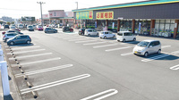 杏林堂薬局　アクロスプラザ厚原店の駐車場