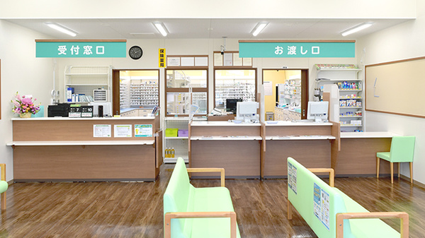 杏林堂薬局　小松店の受付/カウンター