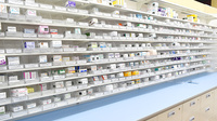 杏林堂薬局　小松店の薬棚