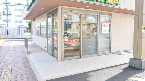 たんぽぽ薬局守山いつき病院前店の入口