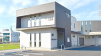 ヤナセ薬局丸山店の外観
