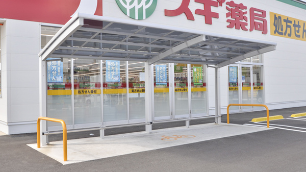スギ薬局　松阪南店の駐輪場