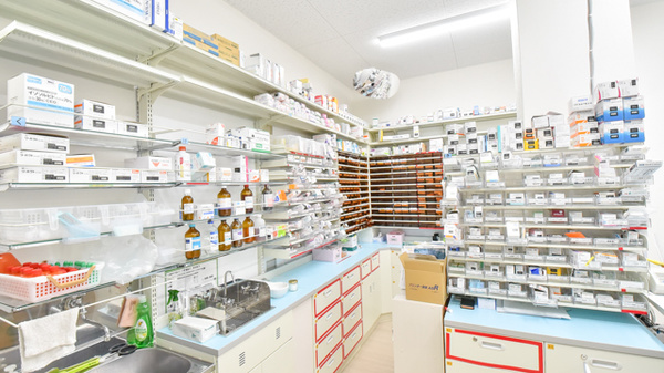 スギ薬局　御幣島店の調剤室