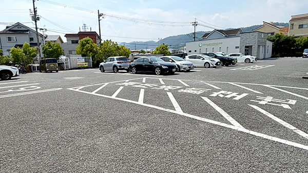 スギ薬局　箕面今宮店の駐車場