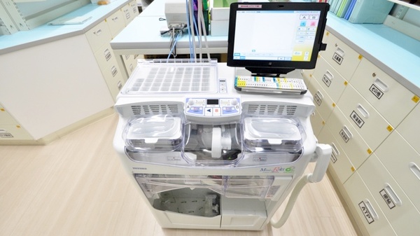 スギ薬局　桃谷店の調剤器具