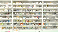 中尾調剤薬局いかるが店の薬棚