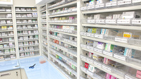 阪神調剤薬局　横浜元町店の薬棚