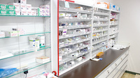 ホープ薬局嶋南店の薬棚