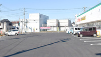 スギ薬局　恩多町店の駐車場