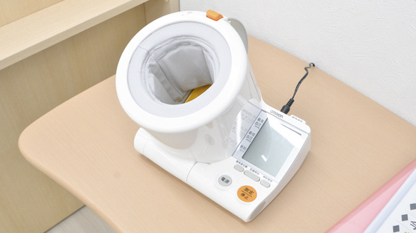 スギ薬局　ジェームス山店の血圧計