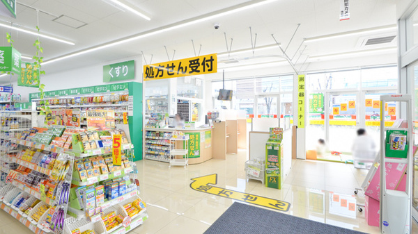 スギ薬局　羽根北店の入口