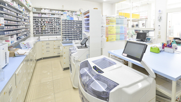 スギ薬局　太秦店の調剤室