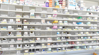 スギ薬局　南台三丁目店の薬棚