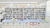 スギ薬局　名古屋大学病院店の薬棚
