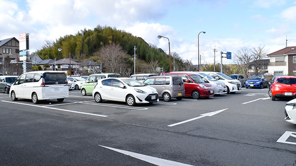 サン薬局　北大和店の駐車場