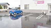 笹賀薬局の駐車場