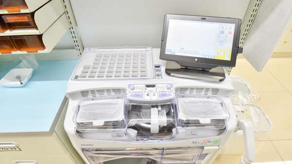 スギ薬局　倉治店の調剤器具