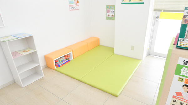 スギ薬局　原南店のキッズ用設備