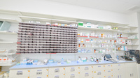 スギ薬局　原南店の薬棚