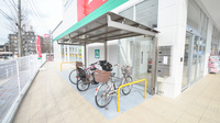 スギ薬局　原南店の駐輪場