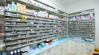 スギ薬局　甲子園口グリーンプレイス店の薬棚