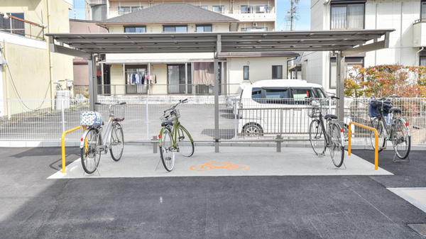スギ薬局　岐阜正木店の駐輪場