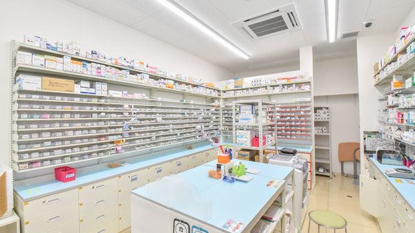 スギ薬局　和泉府中東店の調剤室