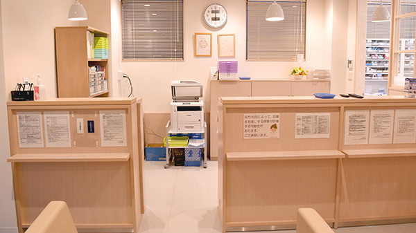 あゆみ薬局桃山南店の受付/カウンター