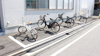 ドラッグセイムス川口末広薬局の駐輪場