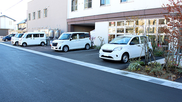 平成調剤薬局　本店の駐車場
