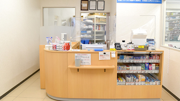コスモス調剤薬局　パニエ六甲店の受付/カウンター