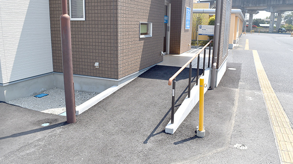 中央薬局　三ヶ尻店のバリアフリー設備