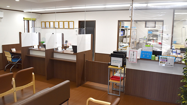 中央薬局　三ヶ尻店の受付/カウンター