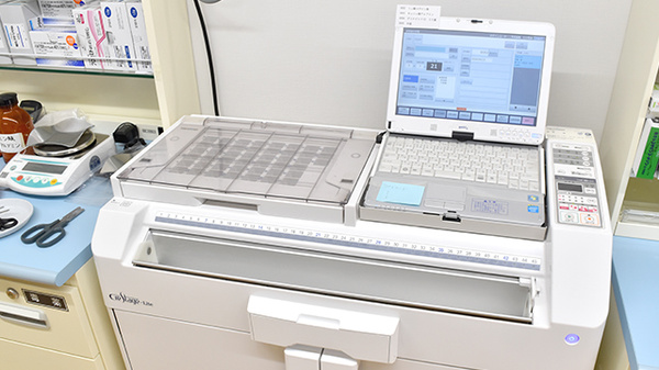 中央薬局　三ヶ尻店の調剤器具