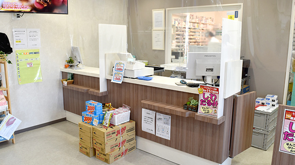 かごはら薬局の受付/カウンター
