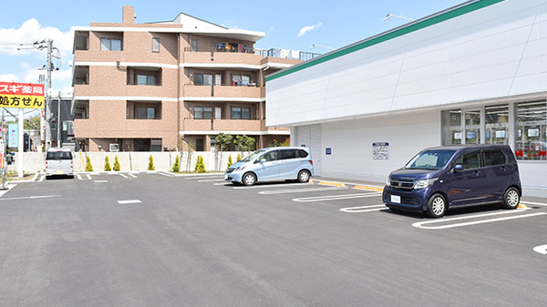 スギ薬局　上水本町店の駐車場