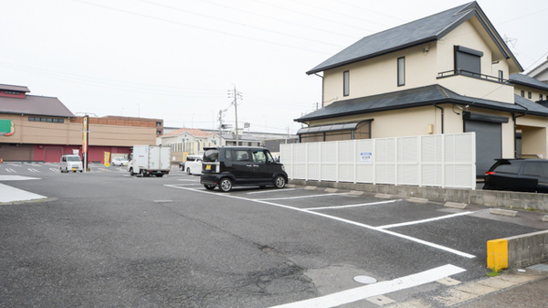 スギ薬局　松河戸店の駐車場