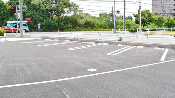 しば薬局　上豊田駅前店の駐車場