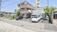 大賀薬局　地行店の駐車場