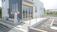 エース西成薬局の入口