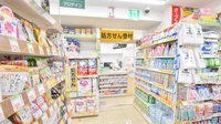 スギ薬局　木川東店の入口