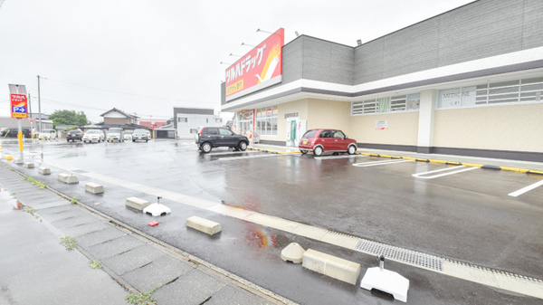 調剤薬局ツルハドラッグ盛岡西見前店の駐車場